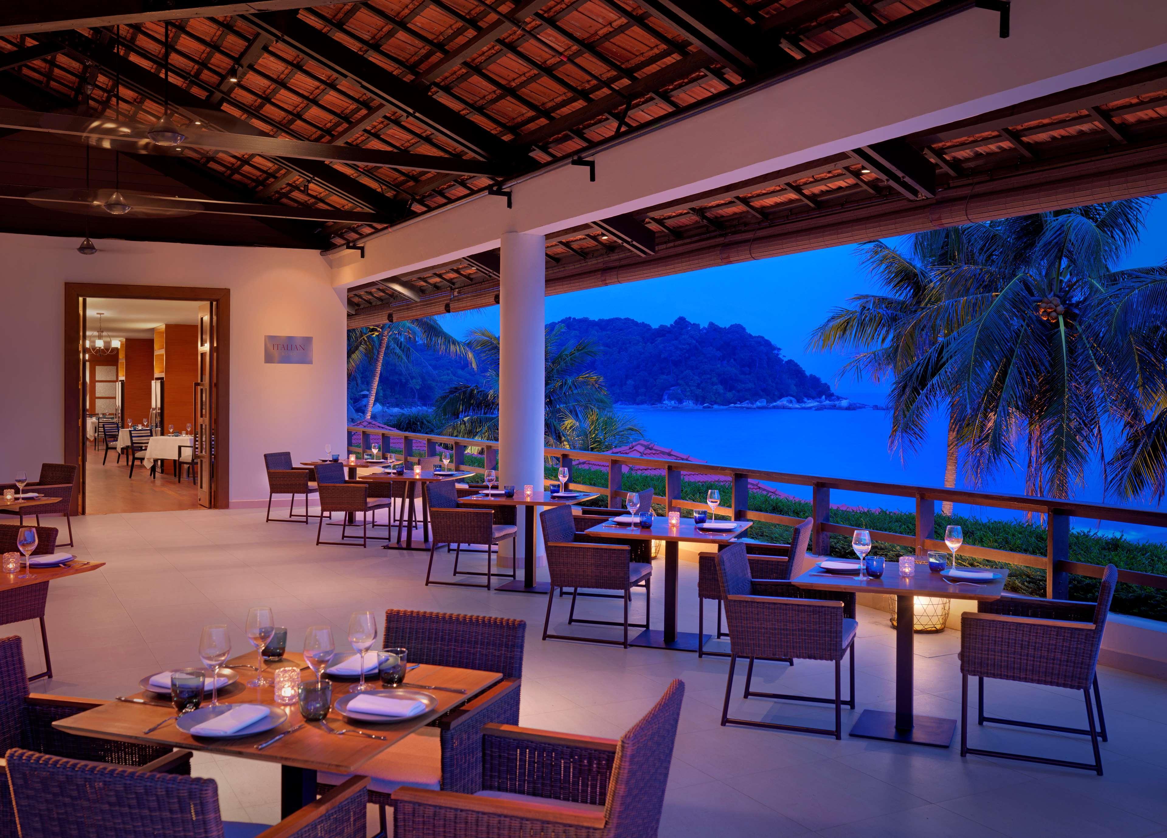 Hyatt Regency Kuantan Resort Zewnętrze zdjęcie The Deck