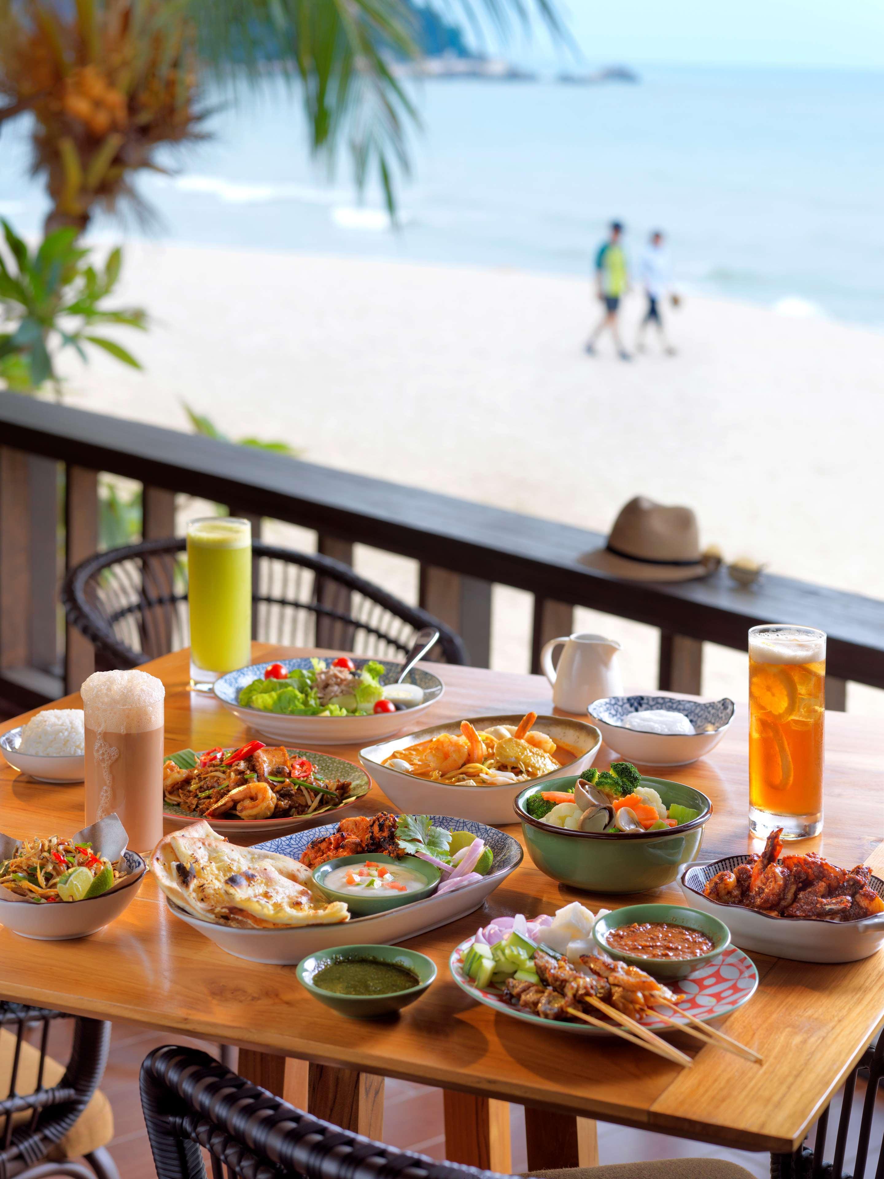 Hyatt Regency Kuantan Resort Zewnętrze zdjęcie A selection of Thai cuisine